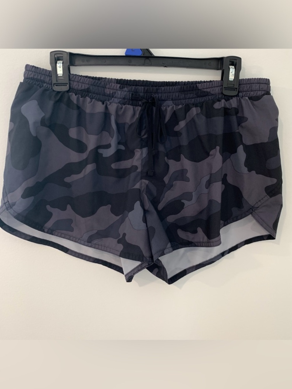 Old Navy Active black camo shorts